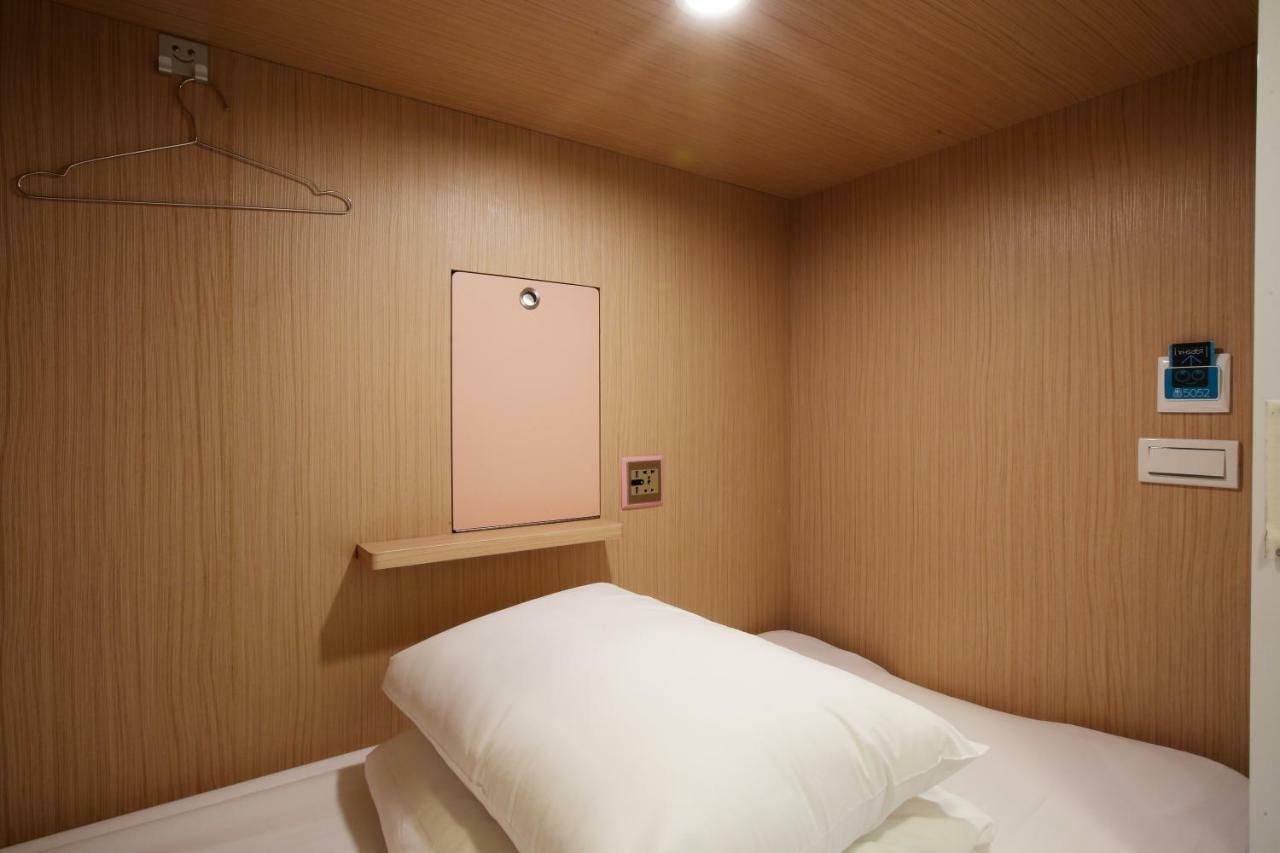 Loosha Hostel Taichung Eksteriør billede