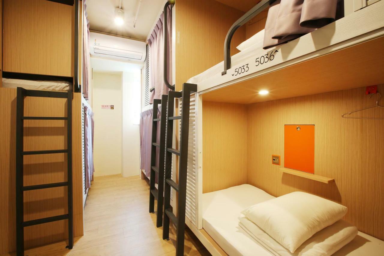 Loosha Hostel Taichung Eksteriør billede